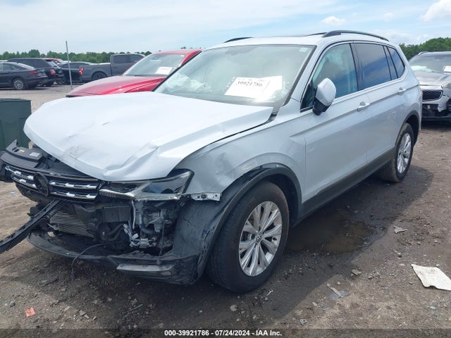3VV3B7AXXJM028478 Volkswagen Tiguan 2.0t Se/2.0t Sel