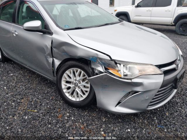 4T1BF1FK8HU370652 Toyota CAMRY LE