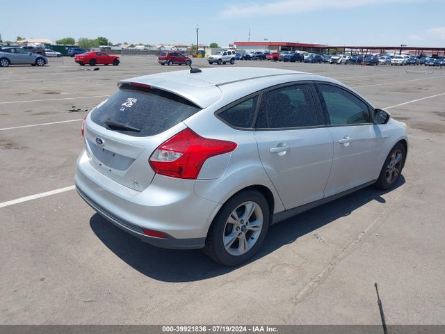 Ford FOCUS SE 2014 1FADP3K21EL432573 Image 4
