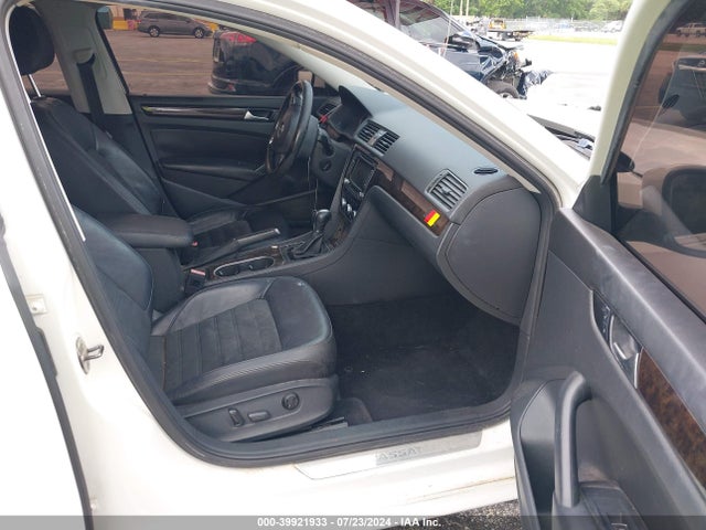 1VWCN7A3XEC078594 Volkswagen Passat 2.0l Tdi Sel Premium