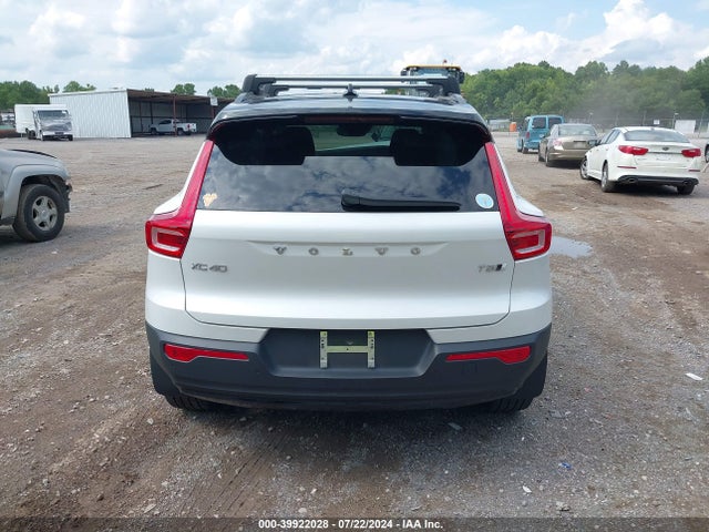 Volvo Xc40 T5 R-design 2021 YV4162UM4M2606114 Image 16