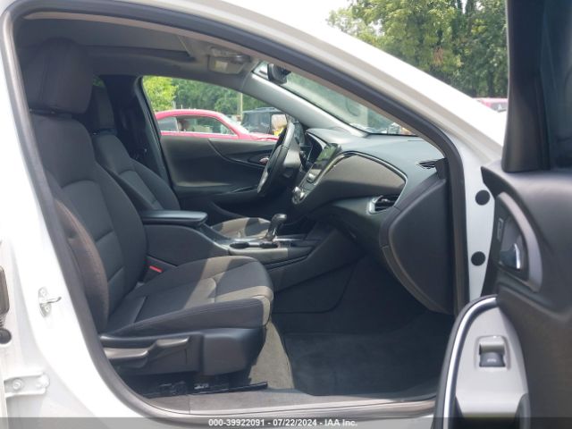 Chevrolet MALIBU LT 2018 1G1ZD5ST4JF145081 Image 5
