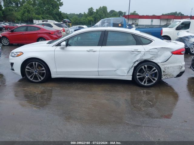 3FA6P0K96KR265127 Ford Fusion Titanium