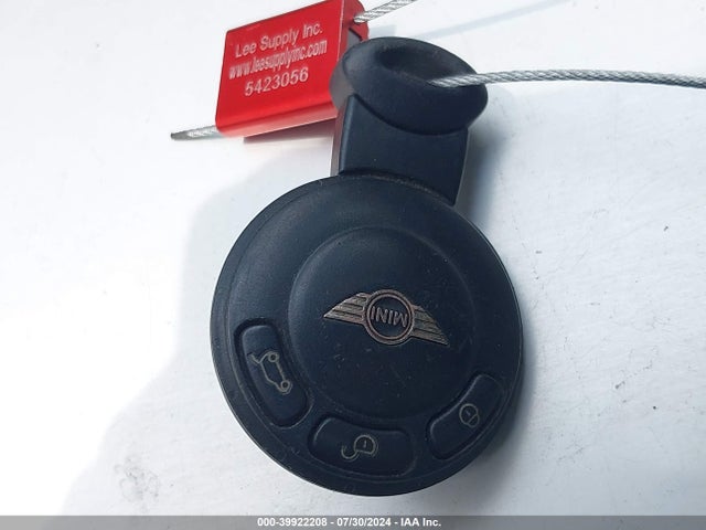 2008 MINI COOPER CLUBMAN WMWML33568TN68410 Photo 10