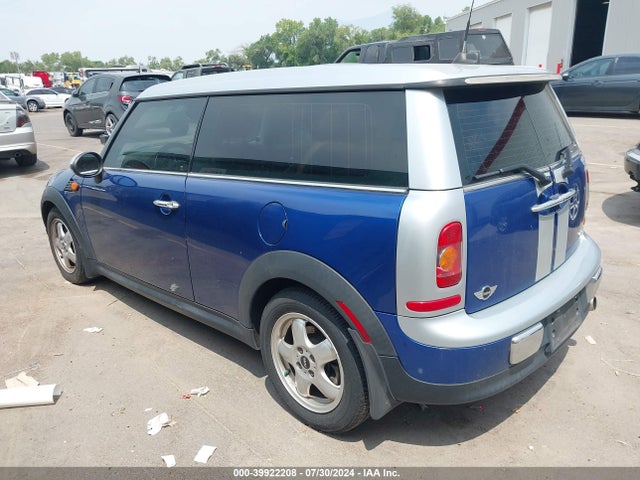 2008 MINI COOPER CLUBMAN WMWML33568TN68410 Photo 2