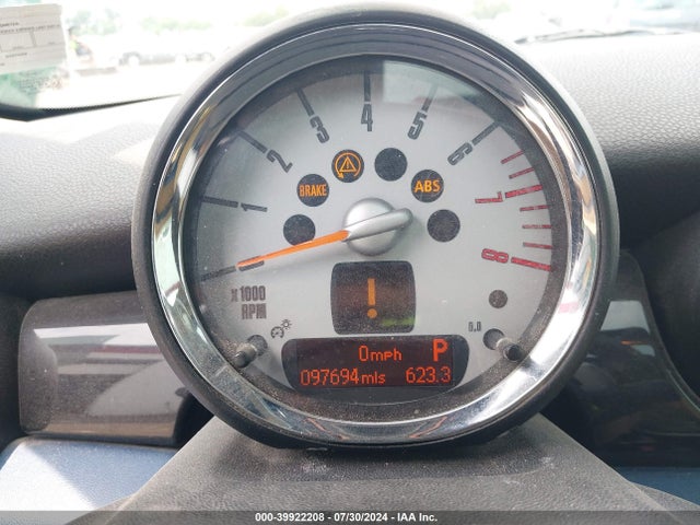 2008 MINI COOPER CLUBMAN WMWML33568TN68410 Photo 6