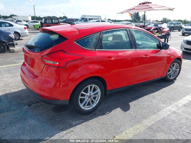 Ford FOCUS SE 2015 1FADP3K27FL315839 Image 4