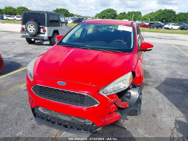Ford FOCUS SE 2015 1FADP3K27FL315839 Image 6