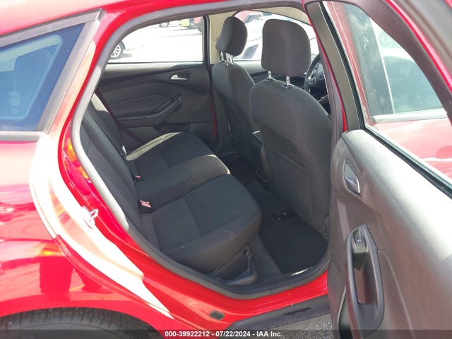 Ford FOCUS SE 2015 1FADP3K27FL315839 Image 8