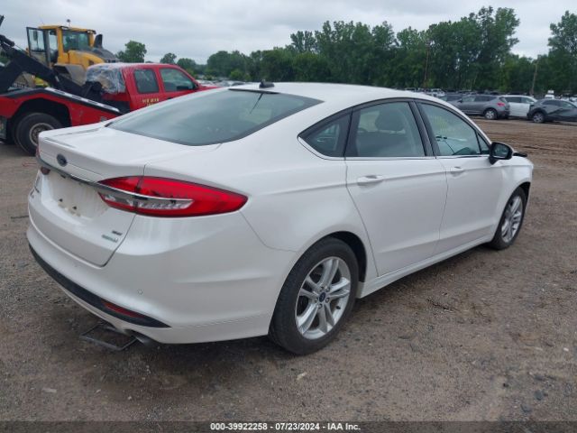 3FA6P0HDXJR232383 Ford FUSION SE