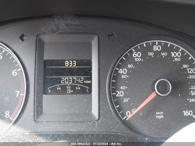 3VW2K7AJ7EM322042 Volkswagen Jetta 2.0l S