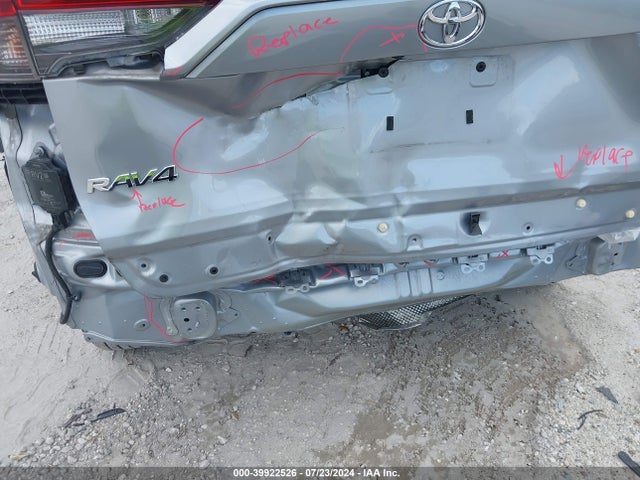 Toyota RAV4 LE 2020 2T3K1RFV5LW060241 Image 6