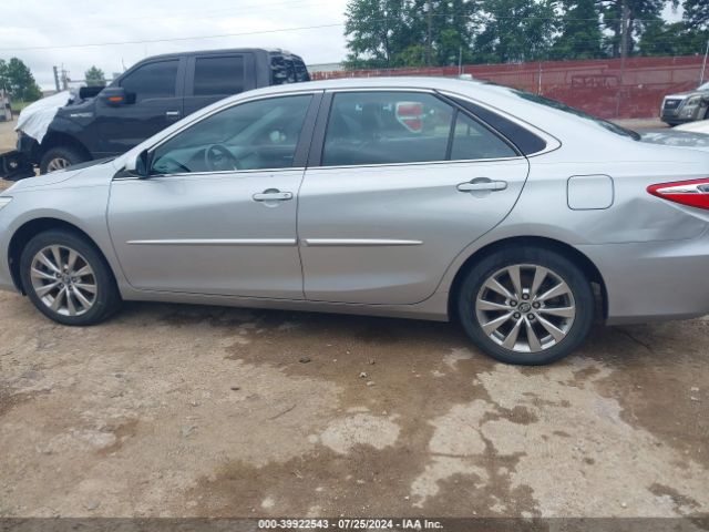 4T1BF1FK8HU680977 Toyota CAMRY XLE