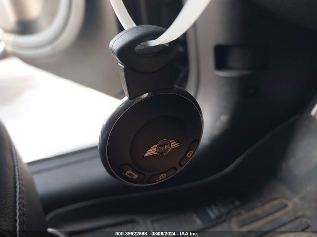 2016 MINI COUNTRYMAN WMWZC5C53GWU00450 Photo 10