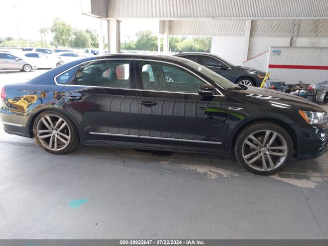 1VWDT7A31HC003216 Volkswagen Passat 1.8t R-line