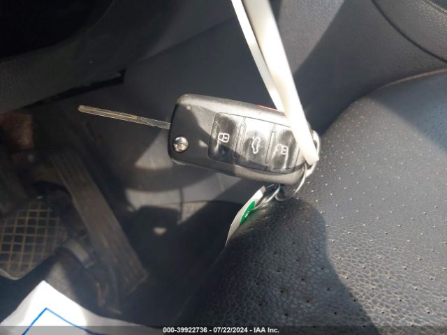 1VWAT7A38FC088801 Volkswagen Passat 1.8t Wolfsburg Edition