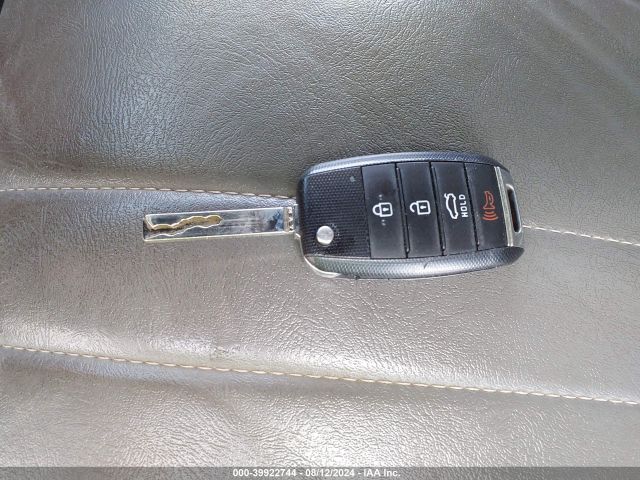 5XXGT4L31GG058131 KIA Optima Lx