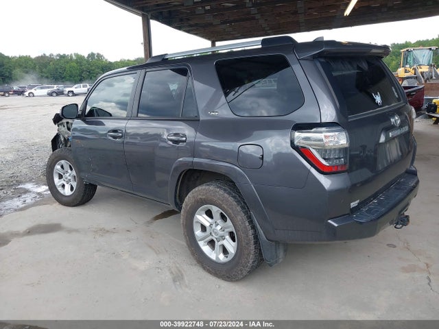 Toyota 4RUNNER SR5 2022 JTEEU5JR5N5251879 Image 3