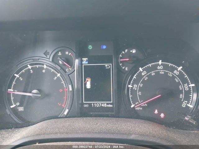 Toyota 4RUNNER SR5 2022 JTEEU5JR5N5251879 Image 7