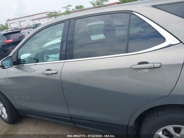 3GNAXJEV5JS550855 Chevrolet EQUINOX LT