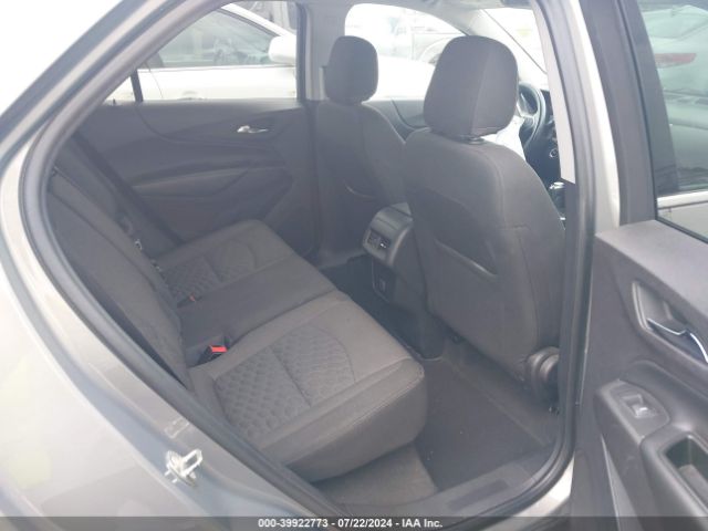3GNAXJEV5JS550855 Chevrolet EQUINOX LT