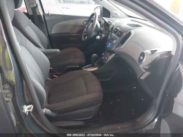 Chevrolet Sonic Lt Auto 2014 1G1JC5SG3E4109578 Image 5