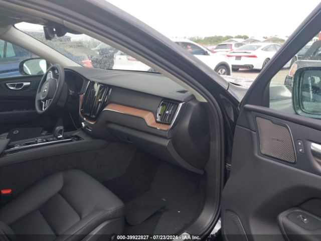 YV4L12RL4R1825059 Volvo Xc60 B5 Plus Dark Theme