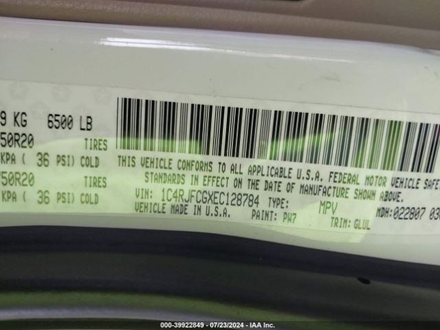 1C4RJFCGXEC128784 Jeep Grand Cherokee Overland