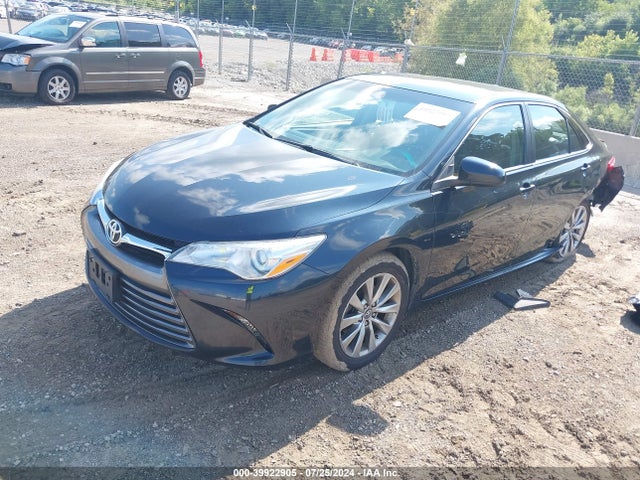 Toyota CAMRY XLE 2017 4T1BF1FK7HU358217 Image 2