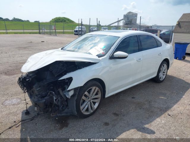 1VWBA7A39JC015939 Volkswagen Passat 2.0t Se