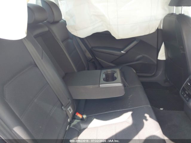 1VWBA7A39JC015939 Volkswagen Passat 2.0t Se