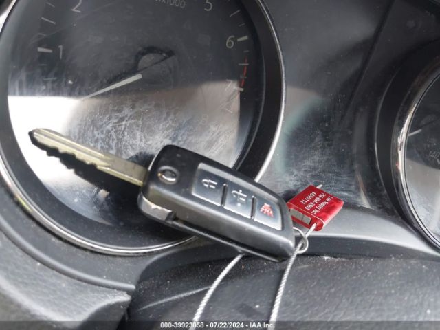 JN8AT2MT0LW008102 Nissan Rogue S Fwd