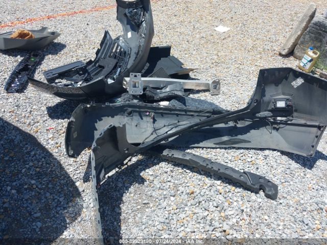 2GNAXJEV9J6307516 Chevrolet EQUINOX LT