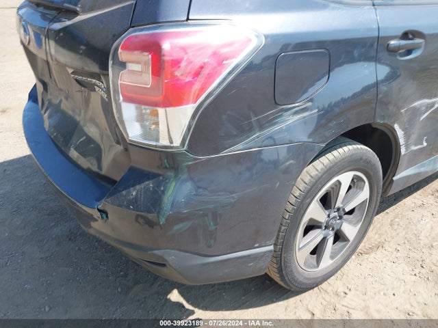 Subaru Forester 2.5i Premium 2017 JF2SJAEC9HH486370 Image 17