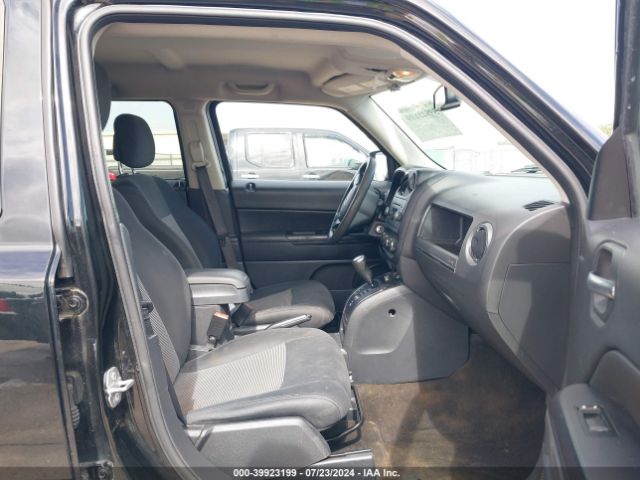 1C4NJPBB7GD656760 Jeep Patriot Sport