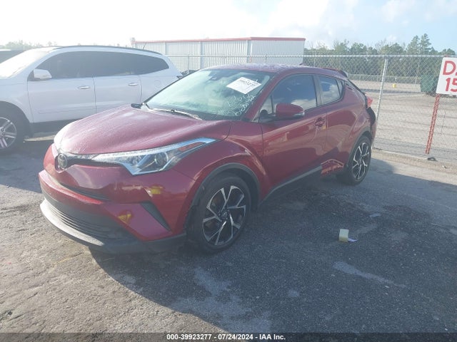 Toyota C-HR XLE 2019 NMTKHMBX8KR068192 Image 2