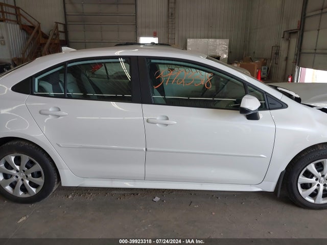 Toyota COROLLA LE 2022 5YFEPMAEXNP345889 Image 14
