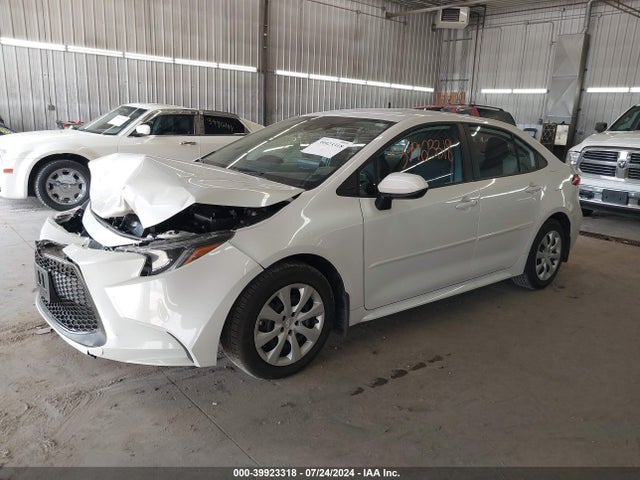 Toyota COROLLA LE 2022 5YFEPMAEXNP345889 Image 2
