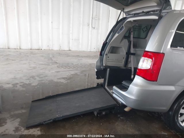 2C4RC1BG8FR716027 Chrysler Town & Country Touring