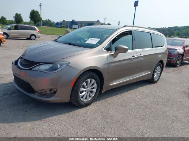 2C4RC1BG8HR711901 Chrysler Pacifica Touring-l