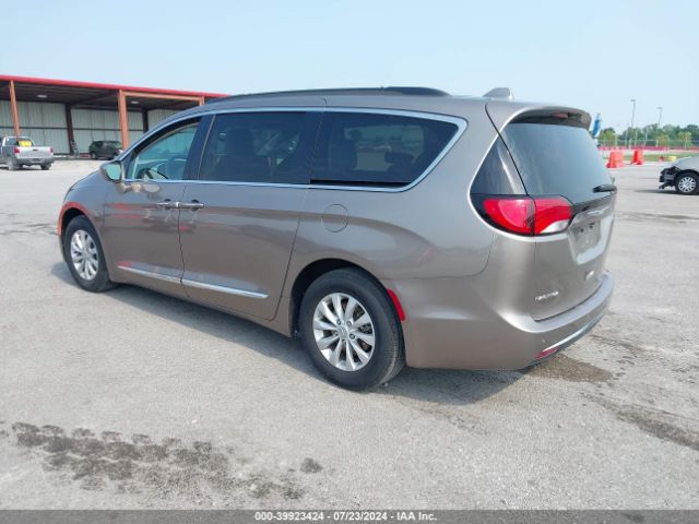 2C4RC1BG8HR711901 Chrysler Pacifica Touring-l