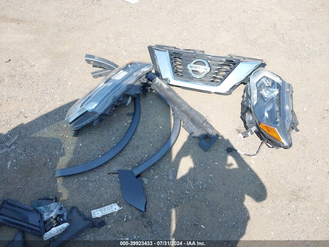 Nissan ROGUE SV 2017 5N1AT2MV9HC821570 Image 12