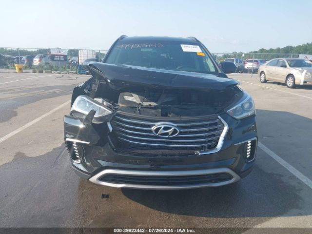 KM8SMDHF3HU217121 Hyundai Santa Fe Se
