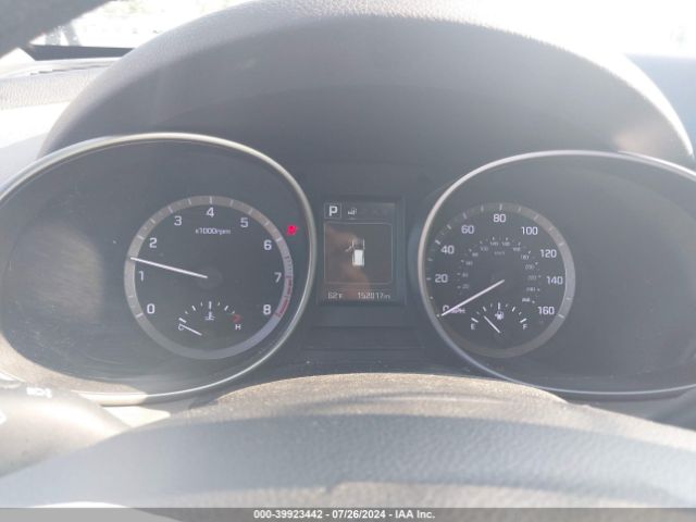 KM8SMDHF3HU217121 Hyundai Santa Fe Se