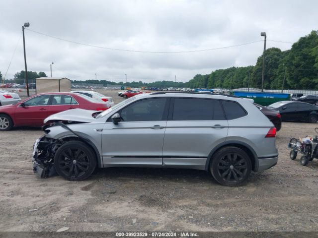 3VV3B7AX9MM120167 Volkswagen Tiguan 2.0t Se/2.0t Se R-line Black/2.0t Sel