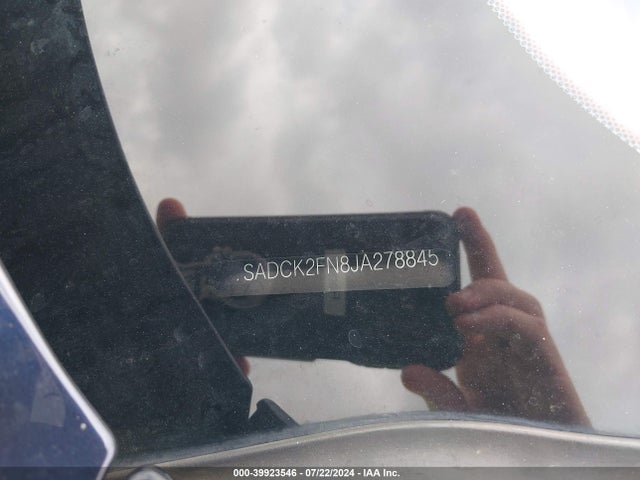 2018 JAGUAR F-PACE SADCK2FN8JA278845 Photo 8