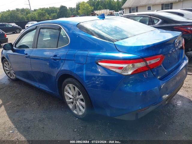 Toyota CAMRY LE 2019 4T1B11HK5KU234675 Image 3