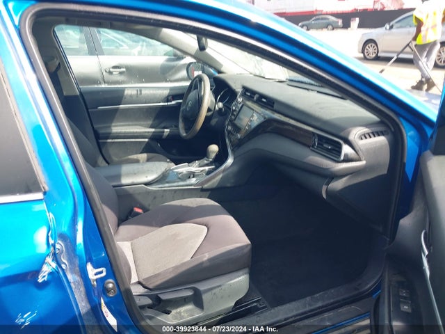 Toyota CAMRY LE 2019 4T1B11HK5KU234675 Image 5