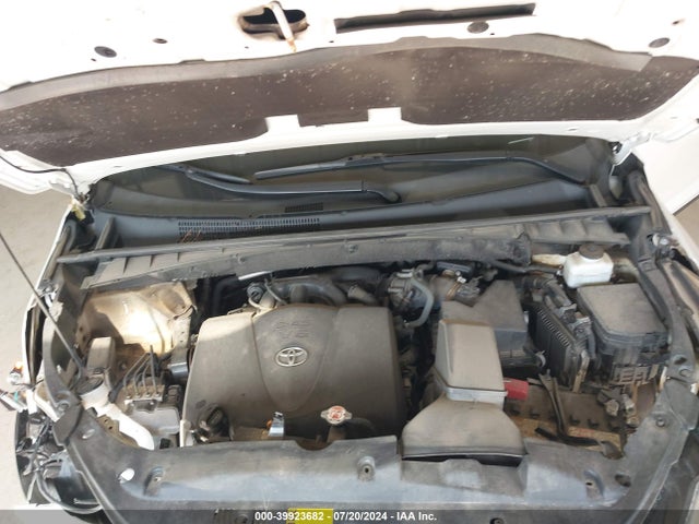 Toyota Highlander Xle 2019 5TDJZRFH7KS598356 Image 10