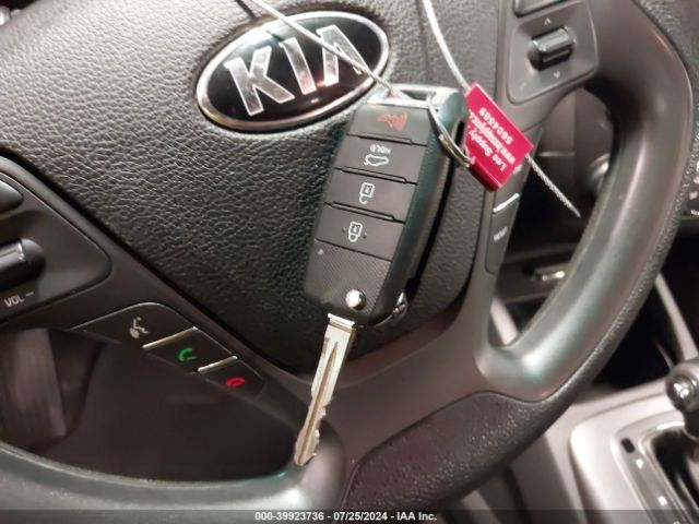 KNAFK4A6XG5504144 KIA FORTE LX